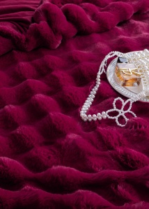 Set lenjerie de pat deluxe extra pufoasa, blanita artificiala de iepure, 6 piese - Img 4
