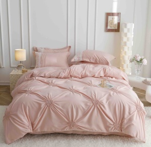 Set lenjerie de pat premium, cu inimioare brodate, 6 piese