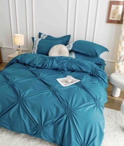 Set lenjerie de pat premium, cu inimioare brodate, 6 piese - Img 3