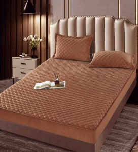 Husa tip topper din catifea 180x200cm + 2 fete de perna