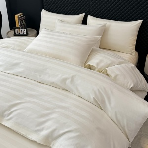 Lenjerie de Pat 100% Bumbac, Damasc Deluxe, 6 Piese, Cearceaf cu Elastic 180x200 cm, Husă Pilotă 200x230 cm. Crem - Img 4