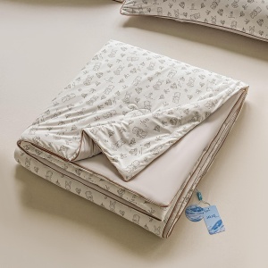 Pilotă de Vară Răcoroasă Premium cu Tehnologie Cooling Touch – 200x230 cm + 2 Fețe de Pernă 50x70 cm - Img 2