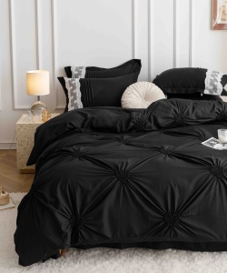 Set lenjerie de pat premium, cu inimioare brodate, 6 piese - Img 5