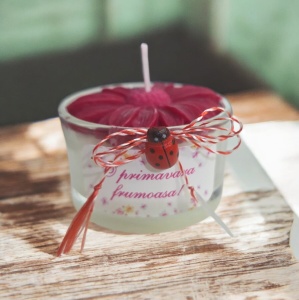 Mărțișor – Lumânare parfumată cu floare decorativă, în recipient din sticlă - Img 2