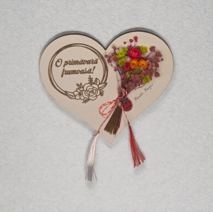 Mărțișor decorativ cu magnet – „O primăvară frumoasă!”
