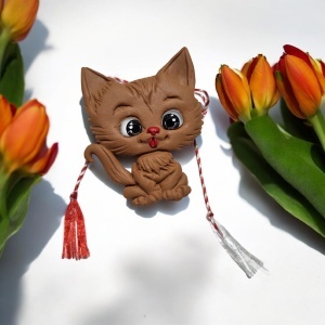 Mărțișor pisicuță – lucrat manual din lut polimeric 🐱❤️