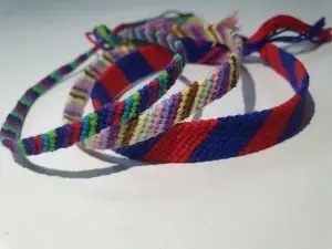 🔵🔴 Brățară împletită manual – lucrată nod cu nod 🔴🔵 - Img 2
