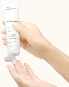 Mesoestetic Brightening Foam – Brightening & Hydrating Cleansing Foam, 100ml - Img 3