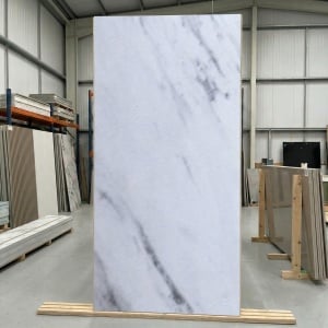 Placă PVC Aspect Marmură Albă Carrara 2.4 m x 1.22 m Grosime 2.5 mm