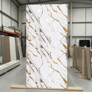 Placă PVC Decorativă Model Marmură Calacatta Majestic 1.22 x 2.4 m Grosime 2.5 mm