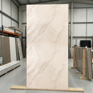 Placă PVC Marmură Caldă Crem cu Aspect Onix 2.4 m x 1.22 m Grosime 2.5 mm