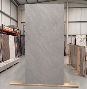 Placă Decorativă PVC cu Aspect Industrial Concrete Light Grey 2.44 x 1.22m - Img 2