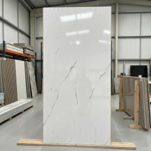 Placă PVC Decorativă Marmură Albă Carrara Light 2.4m x 1.22m Grosime 2.5mm