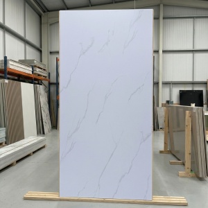 Placă Decorativă Model Marmură White Carrara cu Dublu Click 2.80m