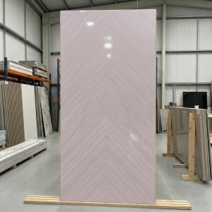 Placă PVC Chevron Roz Pudrat 1.22 x 2.4 m Grosime 2.5 mm