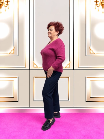 Pulover damă fucsia cu decolteu în V – Amelia - Img 2