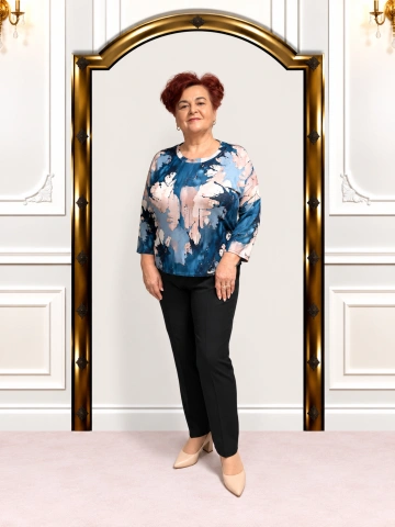 Bluză elegantă cu imprimeu abstract albastru și roz – Iris