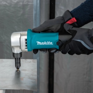Masina de taiat tabla Makita 1.6 mm 550W JN1601 - Img 5