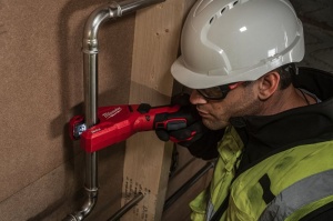 Tăietor de țevi din oțel inoxidabil Milwaukee M12 PCSS-202C M12™ RAPTOR™, cu doi acumulatori 12V 2 Ah - Img 4