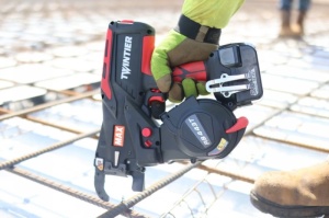 Mașină de legat fier-beton MAX RB443T, Ø20-44 mm, acumulator 5.0 Ah , diametru sarma 1.0 mm (RB94017) - Img 3