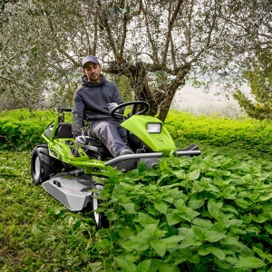 Tractoras de tuns gazon Grillo Climber 10 AWD 27, 22 CP, 98 CM - Img 2