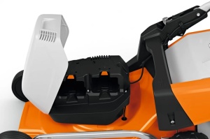 Maşină de tuns iarba pe acumulator STIHL RMA 253.3 T, autopropulsata, latime taiere 51 cm, cos colector 55 L (WA220111415) - Img 6