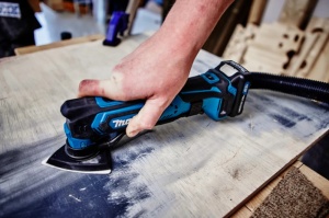 Masina multifunctionala Makita compatibila cu acumulatori Li-Ion CXT 12Vmax şi set de accesorii TM30DZKX3 - Img 5