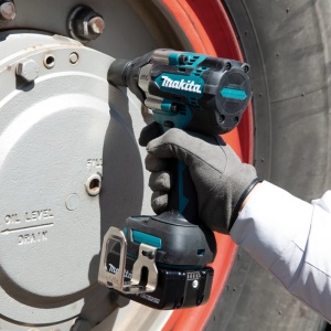 Cheie impact Makita BL 700Nm 1/2 LXT 18v DTW701Z - Img 4