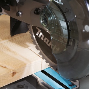 Fierastrau Circular de masa Makita XGT 40Vmax 216 mm fara acumulatori LS002GZ01 - Img 3