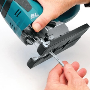 Fierastrau vertical fara acumulator DJV182Z Makita LI-ION 18V 26 mm - Img 2