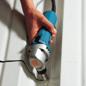 Masina de taiat tabla Makita 1.6 mm 550W JN1601 - Img 3