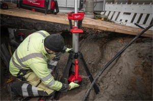 Proiector turn cu LED 18V, 2.800 lumeni MILWAUKEE M18 SAL2-502B - Img 7