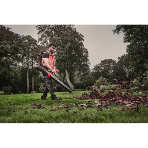 Suflanta aer cu doi acumulatori, Milwaukee M18 F2BPB-124 (4933499231)