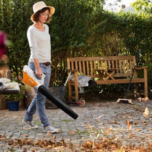 Suflanta cu acumulator integrat şi încărcător STIHL BGA 45 debit aer 420 mc/h - Img 3