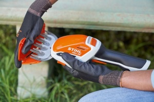 Foarfeca de tuns gard viu STIHL HSA 26 cu 1 acumulator si incarcator (HA030113516) - Img 2