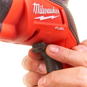 Mașină de înșurubat MILWAUKEE M18 FSGC-202X cu accesoriu atașat M18 FUEL™ - Img 7