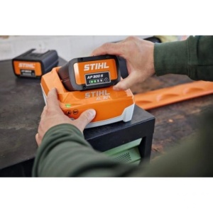 Incarcator rapid pentru acumulatori STIHL AL 301, pentru acumulatorii AK, AP si AR - Img 4