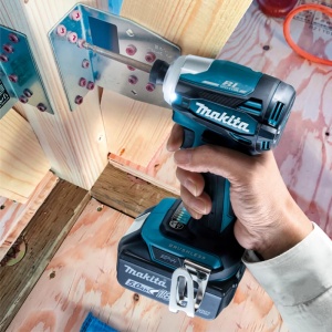 Mașină de înșurubat cu impact Makita LXT 18V 180 Nm DTD172Z - Img 5