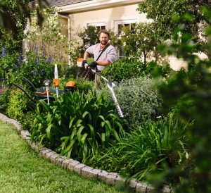 Sistem combinat STIHL KMA 80 R fara acumulator si incarcator (FA080116800) - Img 2