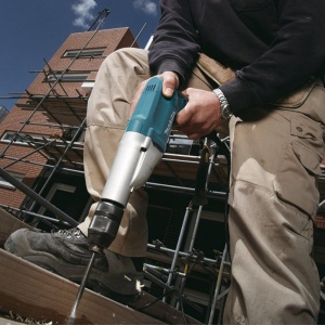 Masina gaurit si insurubat 720W Makita DP4011 - Img 2
