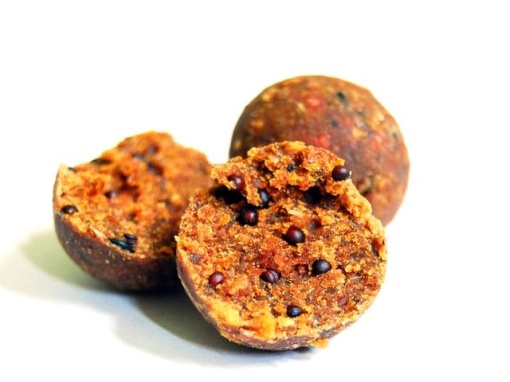 Select Baits Boilies Hot Fish + Monster Crab & Black Pepper Oil 20mm 1kg Solubile