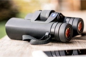 Binoclu Zeiss Victory RF 10×42 - Img 3