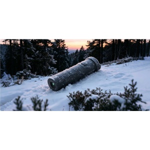 Cameră de acțiune pentru vânătoare HIKMICRO HIKCam A7E 4K 64GB, echipată cu sistem de activare la recul, zoom 2x-8x, protecție IP67 și adaptoare de montaj pe țeavă.