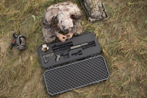 Cutie Plano Long Gun Case PLA11836 etansa cu roti si spuma personalizabila