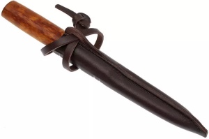 Cuțit Helle Viking – Model istoric robust cu lamă de 110mm din oțel carbon triplu laminat, finisaj rustic și mâner din mesteacăn curly.