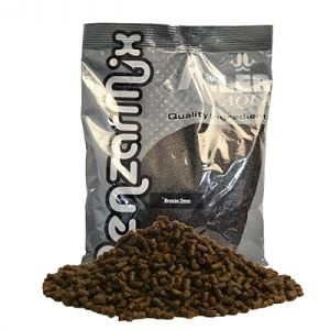 Pelete Benzar Mix Aller Aqua 800g – pelete nutritive pentru crap, ideale pentru method feeder și nadire eficientă, dezvoltate cu Benzar Zsolt pentru răspuns rapid și menținerea peștelui pe vad