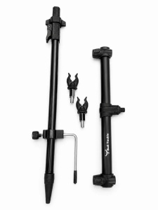 Set complet de suport Bull Tackle compus din pichet telescopic (55-90cm) cu cap burghiu, buzz bar oval pe 2 posturi (33cm) cu conectori Quick Change, stabilizator anti-rotație și două capete de suport din cauciuc negru.