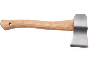 Topor Marttiini Trekking Axe 1031020 – Instrument compact de bushcraft cu lamă din oțel carbon, mâner din lemn de frasin și teacă de protecție din piele.