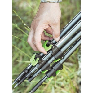 Tripod Primos Hunting Pole Cat Steady Rest – stabilitate perfectă pentru tirul la distanță, reglabil între 61 și 157 cm.