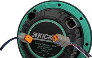 Sistem de boxe coaxiale premium marine Kicker MSC65 (51MSC65) de 6.5 inch – Pereche de difuzoare de lux Real Marine cu putere maximă de 195W la 4 Ohmi, iluminare LED RGB integrată și finisaj de înaltă rezistență IP66.